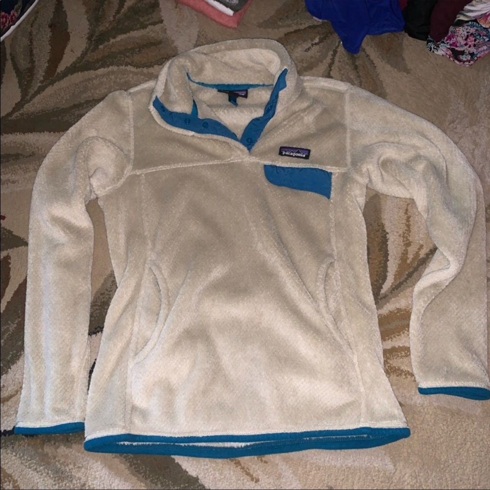 Patagonia synchilla crème pull over xs